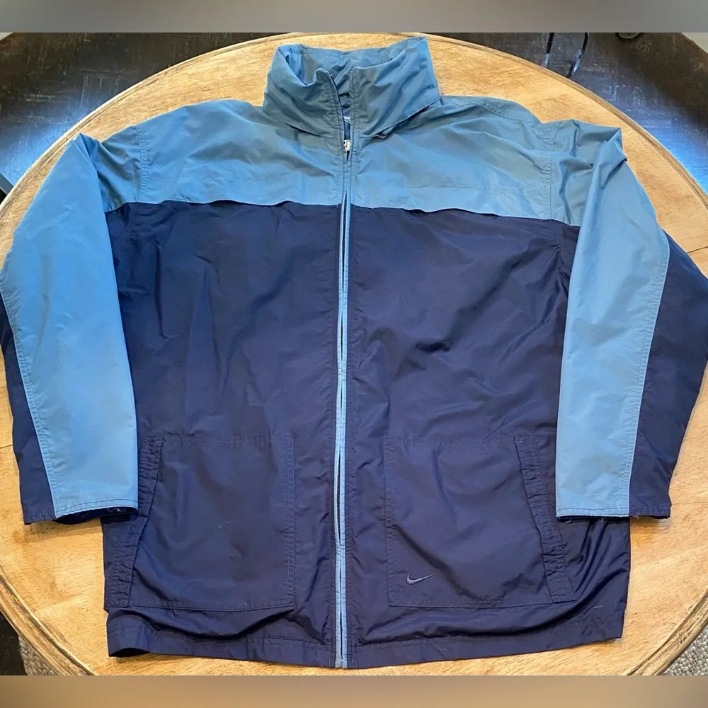 Nike Men’s XL Unisex 2 Tone Blue 100% Nylon All Weather Lined Performance Jacket